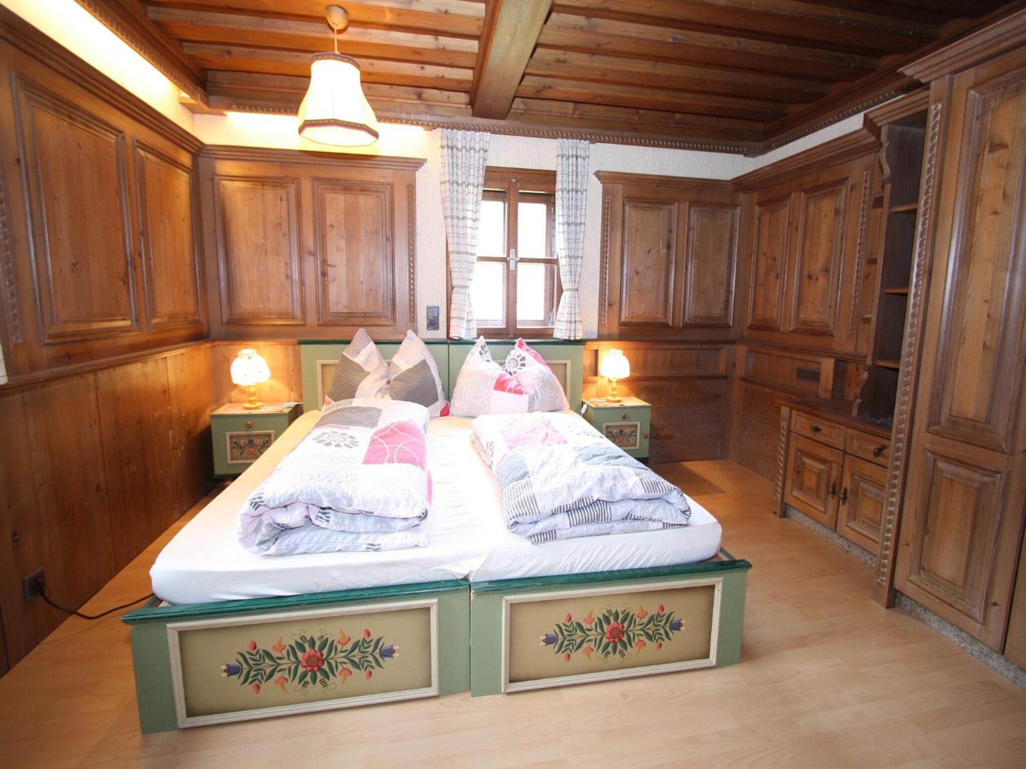 Sprawling Mansion Near Ski Area In Salzburg Ебен им Понгау Екстериор снимка